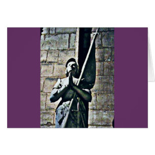 Estatua de Notre Dame