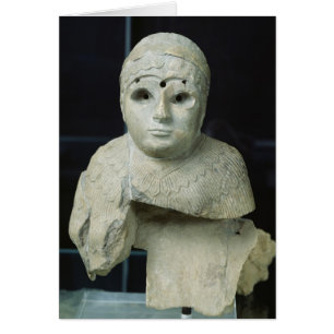 Estatua de una mujer con chal, periodo de Akkadian