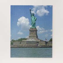 estatua del puzzle de la libertad