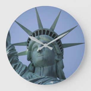 Estatua del reloj de pared de la libertad