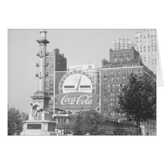 Estatua en la plaza americana de B&W