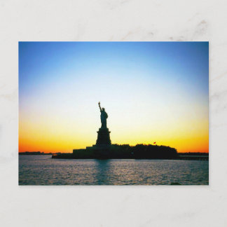 "Estatua postal de la libertad"