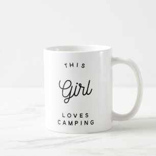 Este chica ama el acampar - las tazas que acampan