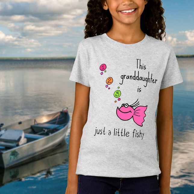 Este chica es solo una camiseta rosa y un poco pes (Subido por el creador)