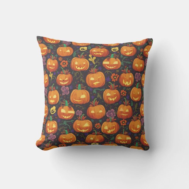 Este es un acogedor cojín de calabaza. (Anverso)