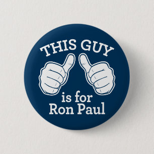 Este individuo está para el botón de Ron Paul