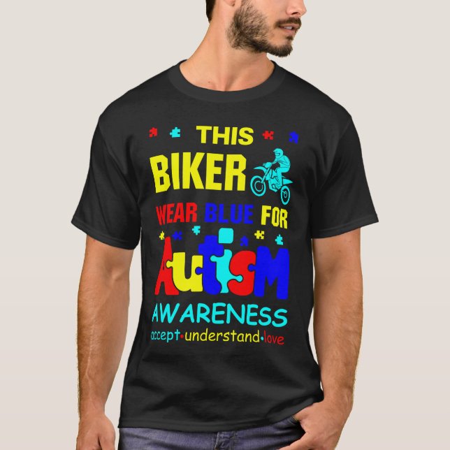 Este motociclista usa azul para camiseta de sensib (Anverso)