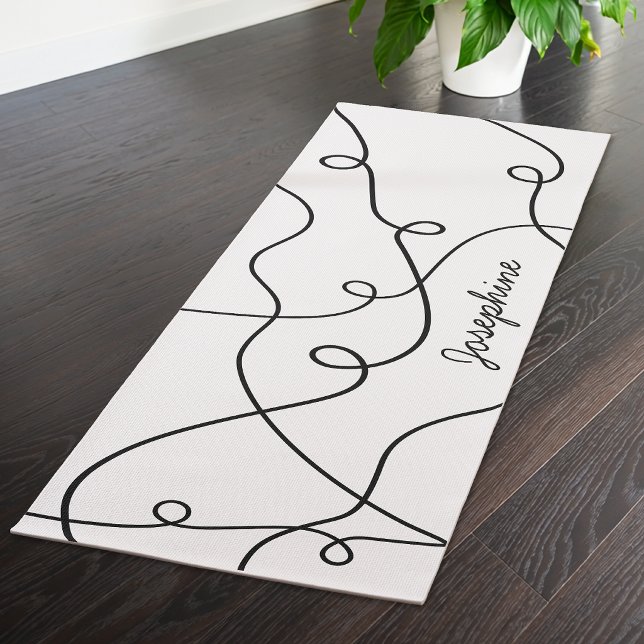 Esterilla De Yoga Black On White Geometric Loops Pattern And Name (Subido por el creador)