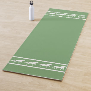 Esterilla De Yoga Caballos blancos elegantes y chic sobre verde laur