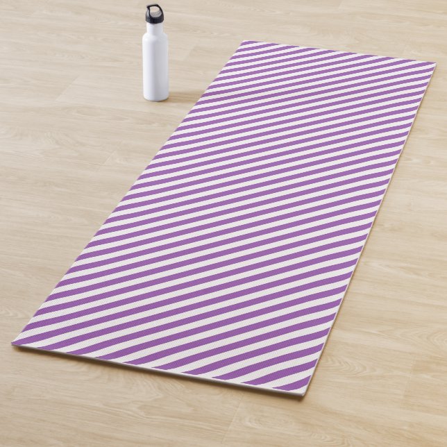 Esterilla De Yoga Diagonal purple and white stripes pattern (In situ)