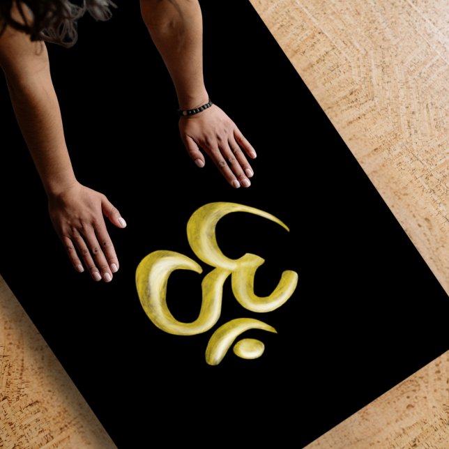 Esterilla De Yoga Elegante Símbolo Om de Oro | Sánscrito Espíritu Ne (Subido por el creador)