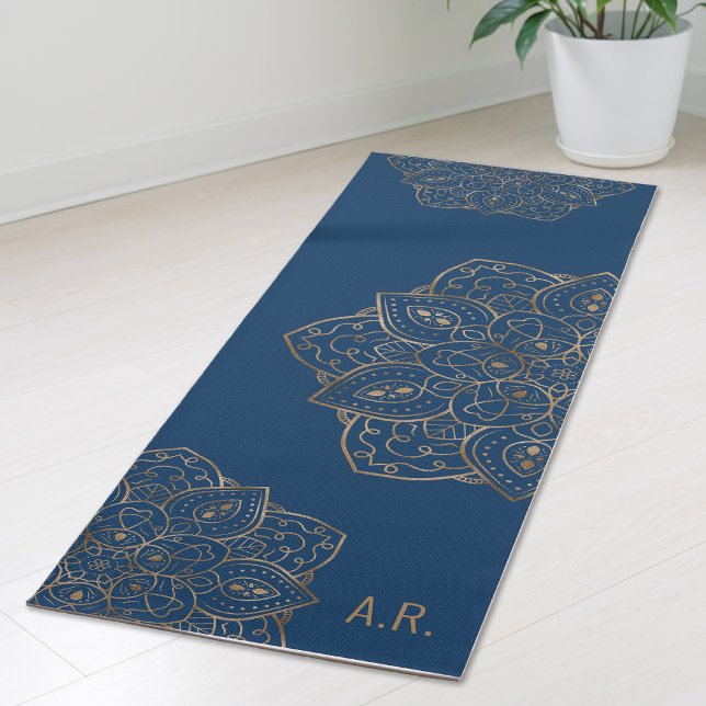 Esterilla De Yoga Faux Gold Foil On Dark Blue Mandala With Initials (Subido por el creador)