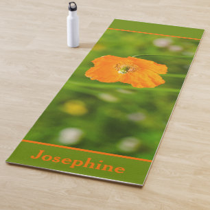 Esterilla De Yoga Flor de Amapola Naranja Sobre Verde Con Nombre Per