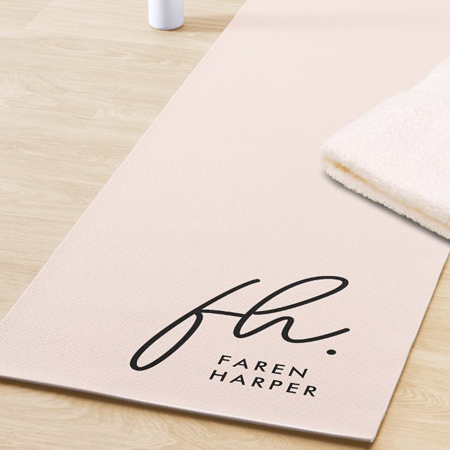 Esterilla De Yoga Guión monograma simple Rubor rosa monogramado (Subido por el creador)