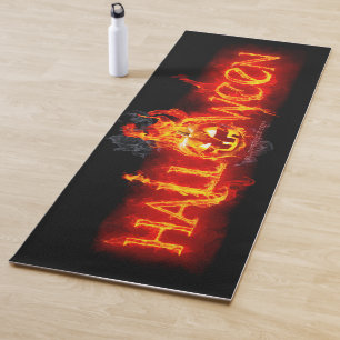 Esterilla De Yoga Letras ígneas masivas de SlipperyJoe's Halloween c