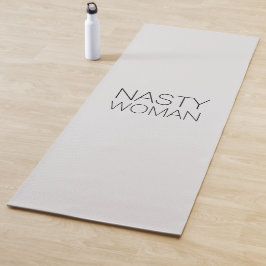 Esterilla De Yoga Letras negras "Nasty Woman" gris claro
