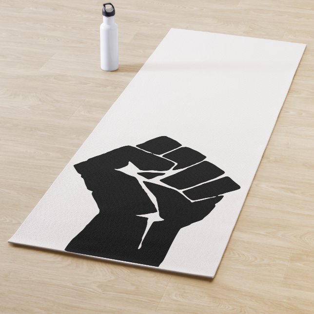 Esterilla De Yoga Levantan puño negro - Protesta de resistencia (In situ)