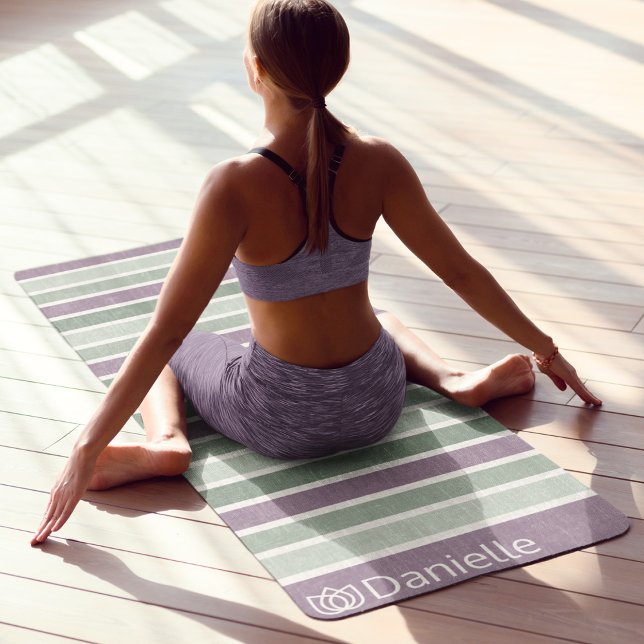 Esterilla De Yoga Loto verde rayado monogramado personalizado (Subido por el creador)