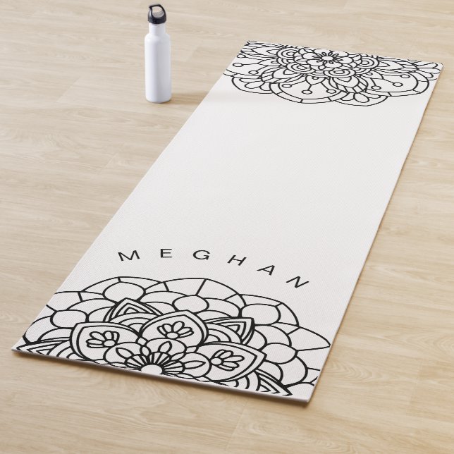 Esterilla De Yoga Mandala monocromática ⎥ monograma yoga mate (In situ)