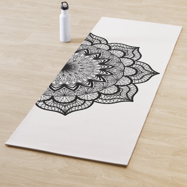 Esterilla De Yoga Mandalá negro sobre fondo blanco (In situ)
