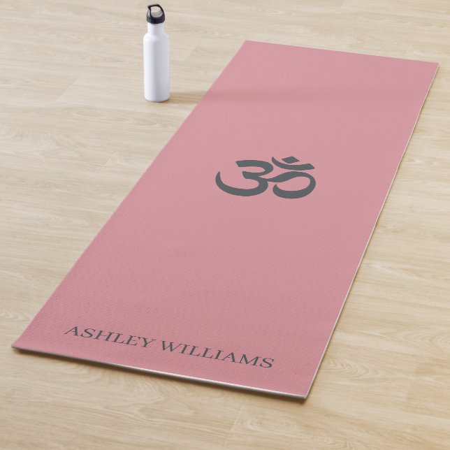 Esterilla De Yoga Moda Monograma Om Símbolo Yoga Rosa Polvoriento (In situ)