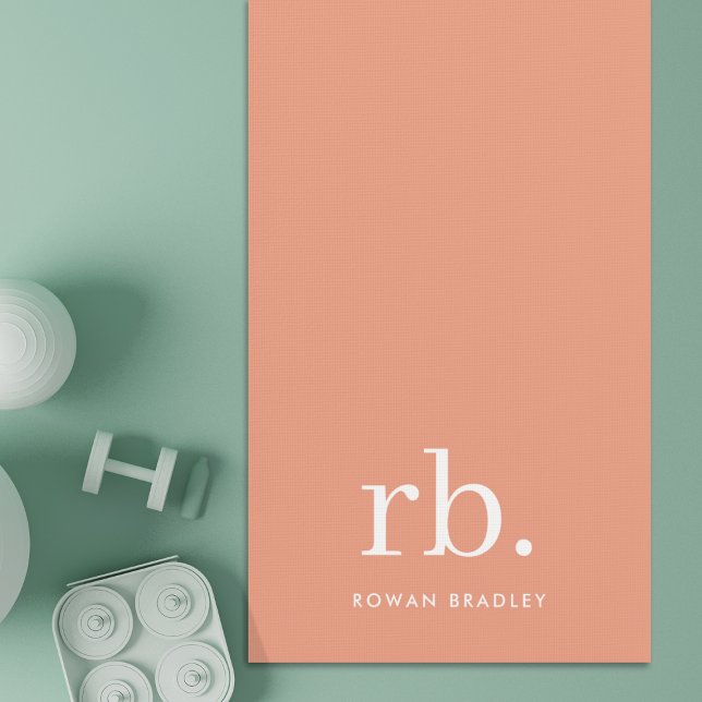 Esterilla De Yoga Monograma Coral Peach Elegante Femenino Minimalist (Feminine stylish coral peach unique monogram yoga mat.)