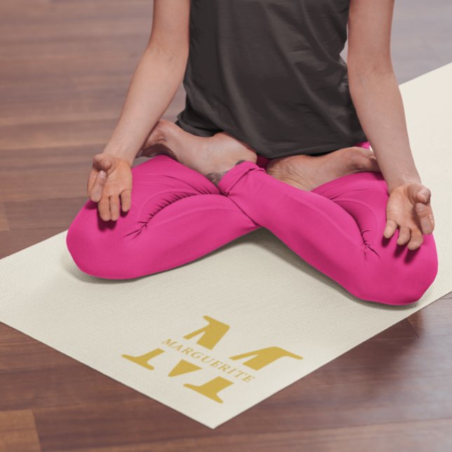 Esterilla De Yoga Monograma de oro Neutral Beige (Subido por el creador)