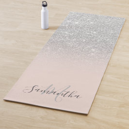 Esterilla De Yoga Monogramo de color rosa oscuro purpurina plateado