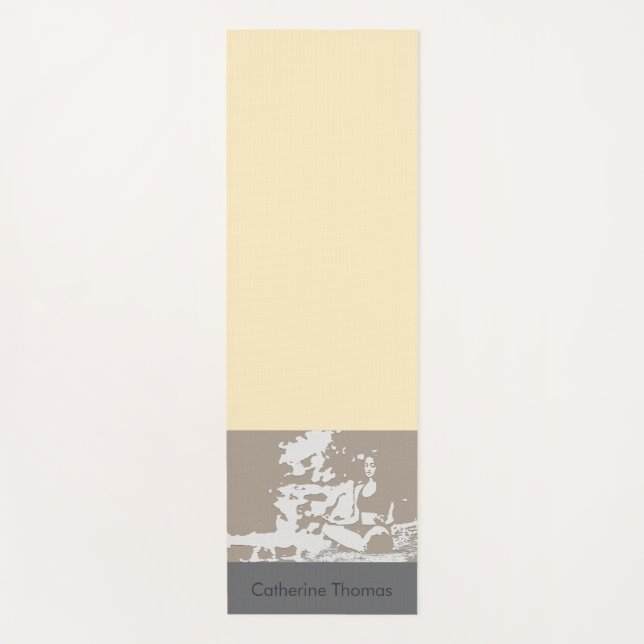 Esterilla De Yoga mujer joven en una pose de yoga (Anverso)