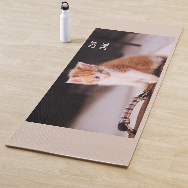 Esterilla De Yoga Naranja Kitten de Pale Taupe "Cat Dad" (In situ)