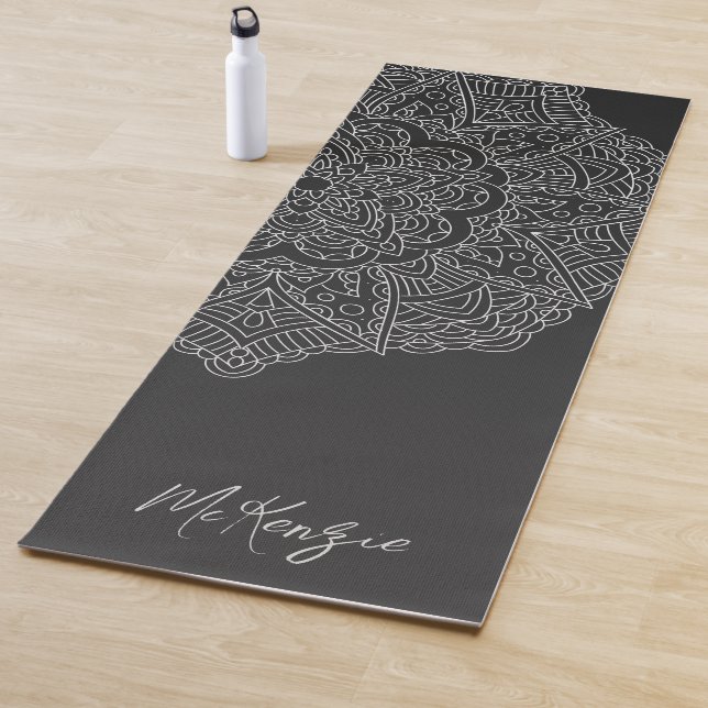 Esterilla De Yoga Nombre personalizado Mandala blanco negro moderno (In situ)