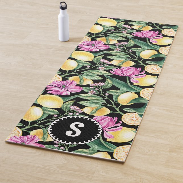 Esterilla De Yoga Patrón floral de lemones y tulipanes | Monograma d (In situ)