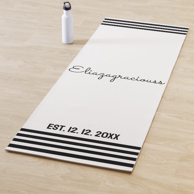 Esterilla De Yoga Personalized Cute Initial Name White B;ack Modern  (In situ)