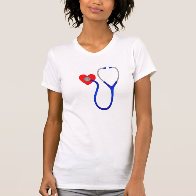 Estetoscopio y camiseta del corazón (Anverso)