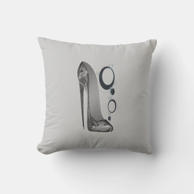 Estilete del gris negro y de plata y almohada de (Anverso)