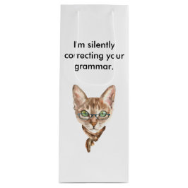 Estoy corrigiendo silenciosamente tu bolsa de vino