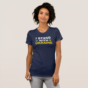 ESTOY DE PIE CON LA camiseta de las mujeres de UCR