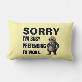 Estoy ocupado fingiendo Cojín decorativo laboral