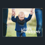 Estrella feliz de Jánuca de la tarjeta de la foto<br><div class="desc">La estrella feliz elegante y linda de Jánuca de la tarjeta de la foto del día de fiesta de David es perfecta para todos sus amigos y familia estas vacaciones. Modifique el texto para requisitos particulares con su apellido y el año e intercambie hacia fuera la imagen por una foto...</div>