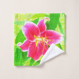 Estrella rosa profunda bonito Lily en verde anime