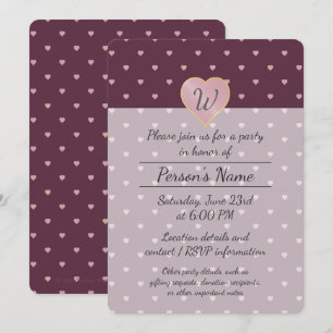 Estrellas dentro de corazones en la invitación de 