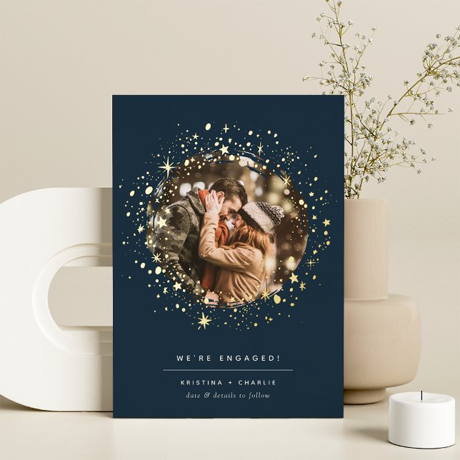 Estrellas doradas | Invitación de compromiso fotog (Subido por el creador)