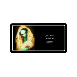 Etiqueta Alien usando un Lace Mantilla