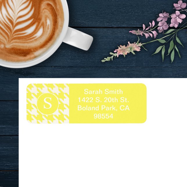 Etiqueta Amarillo y blanco de limón de patas redondas clási (Subido por el creador)