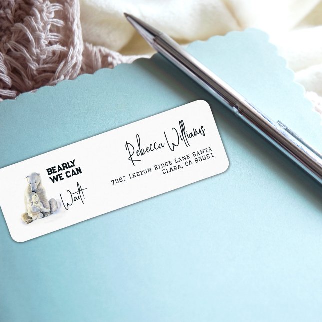 Etiqueta Bearly Wait Polar Bear Chica rosa Baby Shower (Subido por el creador)