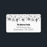 Etiqueta Black and White Christmas Baubles<br><div class="desc">Stylish simple black and white decorative Christmas bauble return address labels for all of your envelopes during the festive season.</div>