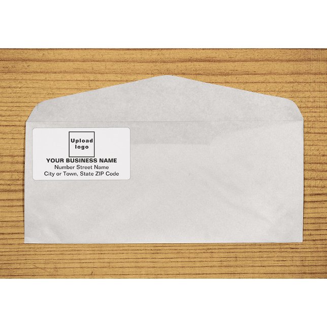 Etiqueta Blanca de Envío Comercial Centrada (Center aligned business white shipping label on envelope)