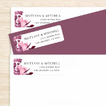 Etiqueta Boda de Plomero Floral de acuarela romántica<br><div class="desc">Flores de color de agua suelta,  de color rojo de ciruela púrpura,  que se superponen con la disposición de texto fuera del centro. Obra de arte original de Becky Nimoy</div>
