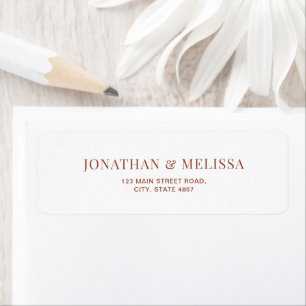 Etiqueta Boda simple de tipografía en blanco y terracota
