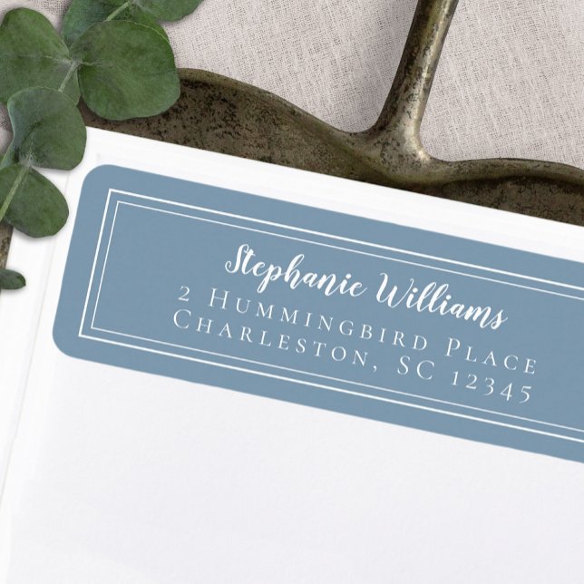 Etiqueta Boda simple RSVP Dusty azul y blanco (Simple Wedding RSVP Dusty Blue and White Label)